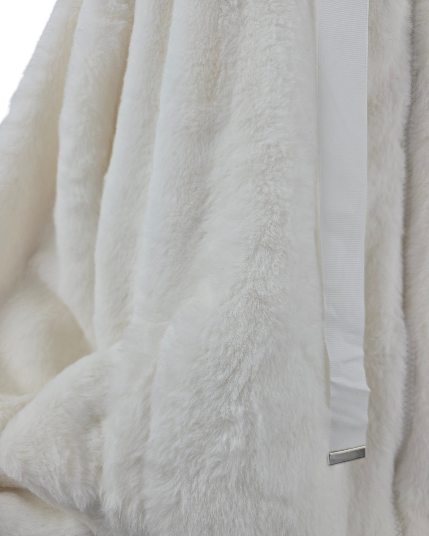 Bomber de pelitos forrada con bolsillos