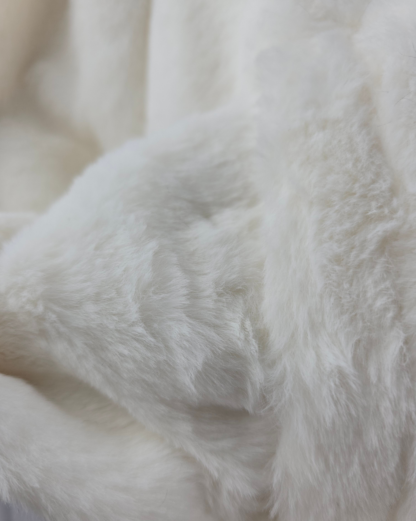 Bomber de pelitos forrada con bolsillos